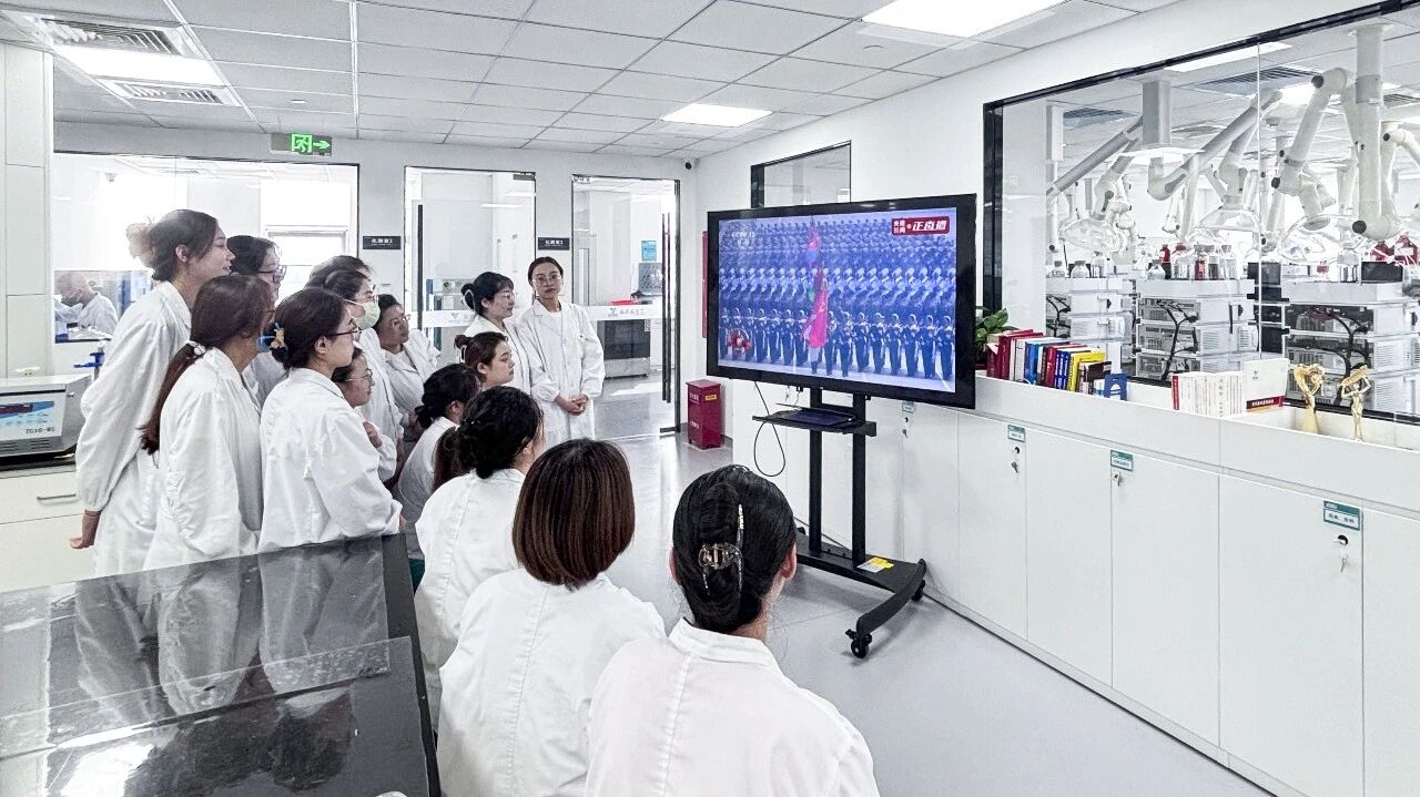 03be6d3b035d43bd8c42dd1e28156f69