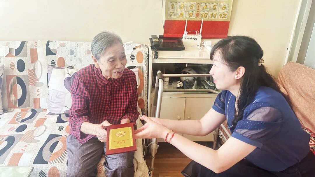 261d15a1e39941b58b6fd5b25e61eb58