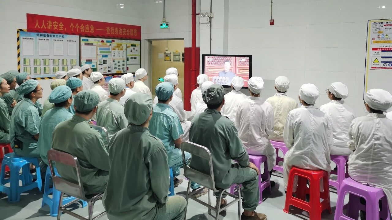 b64b69cad7264e0da38222b30d5a7ef1