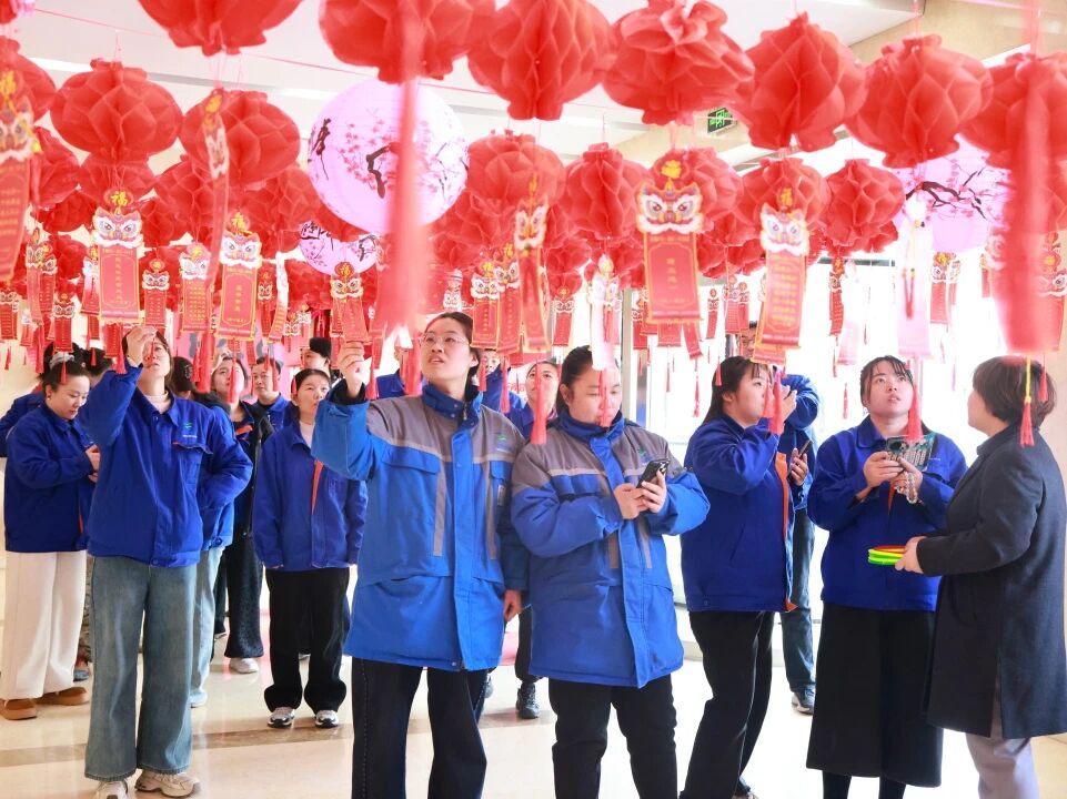 b8e3978b5d0c48198fb447a03d944eee